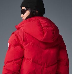 ALO YOGA GLACIER PUFFER RED